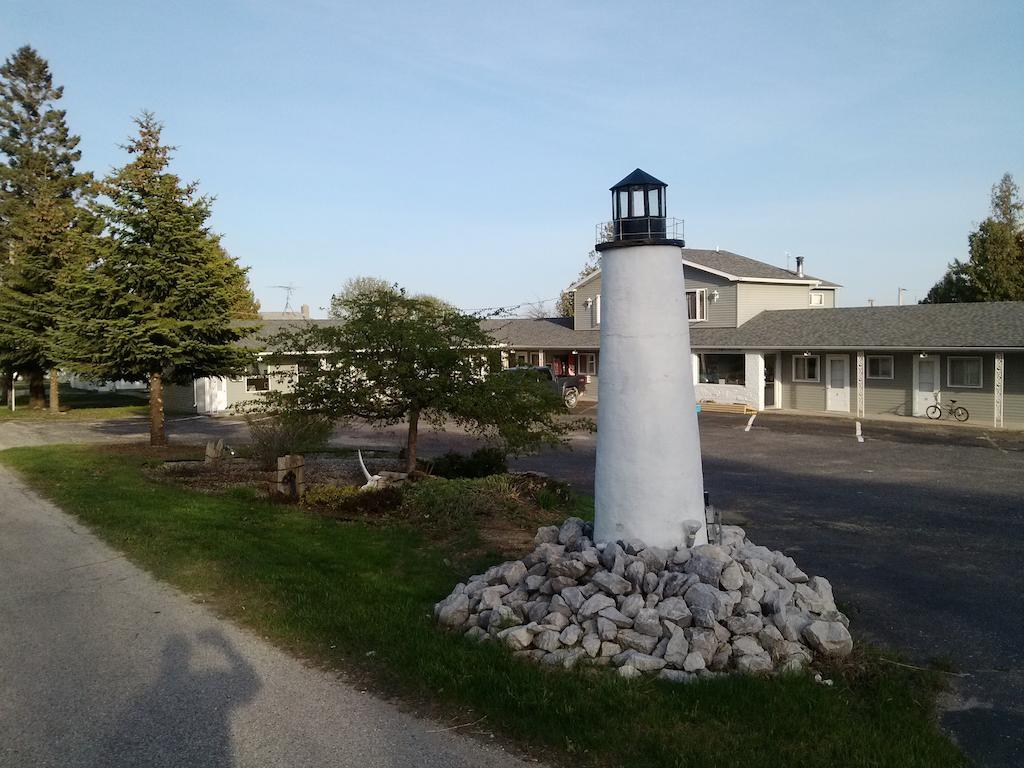 Huron Inn St. Ignace Exterior foto